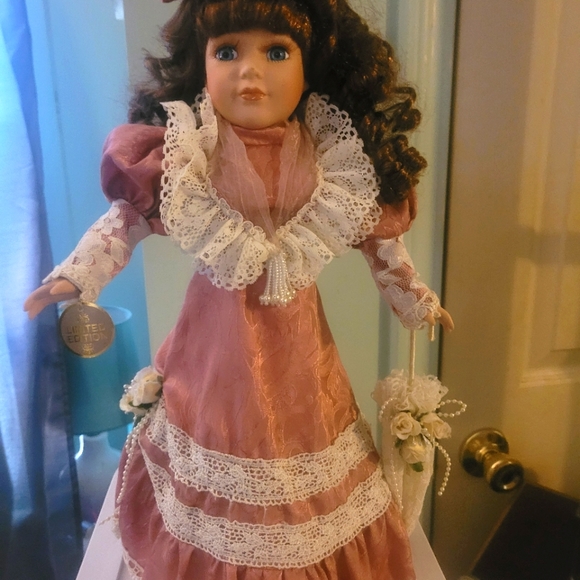 Dandee Brunette Collectible Porcelain Doll with stand & tag - Picture 1 of 7